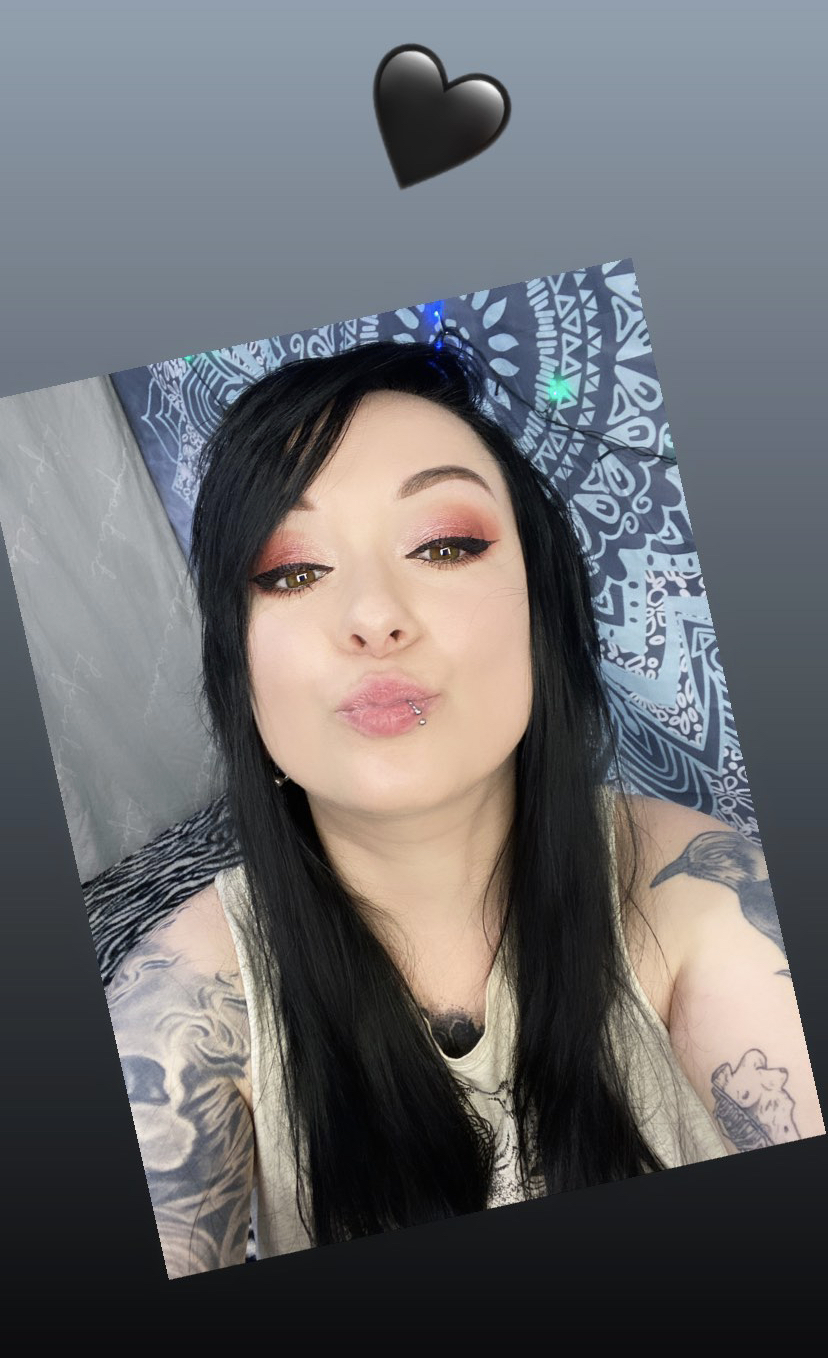 SuicideGirl(Yolandy Foun) OnlyFans