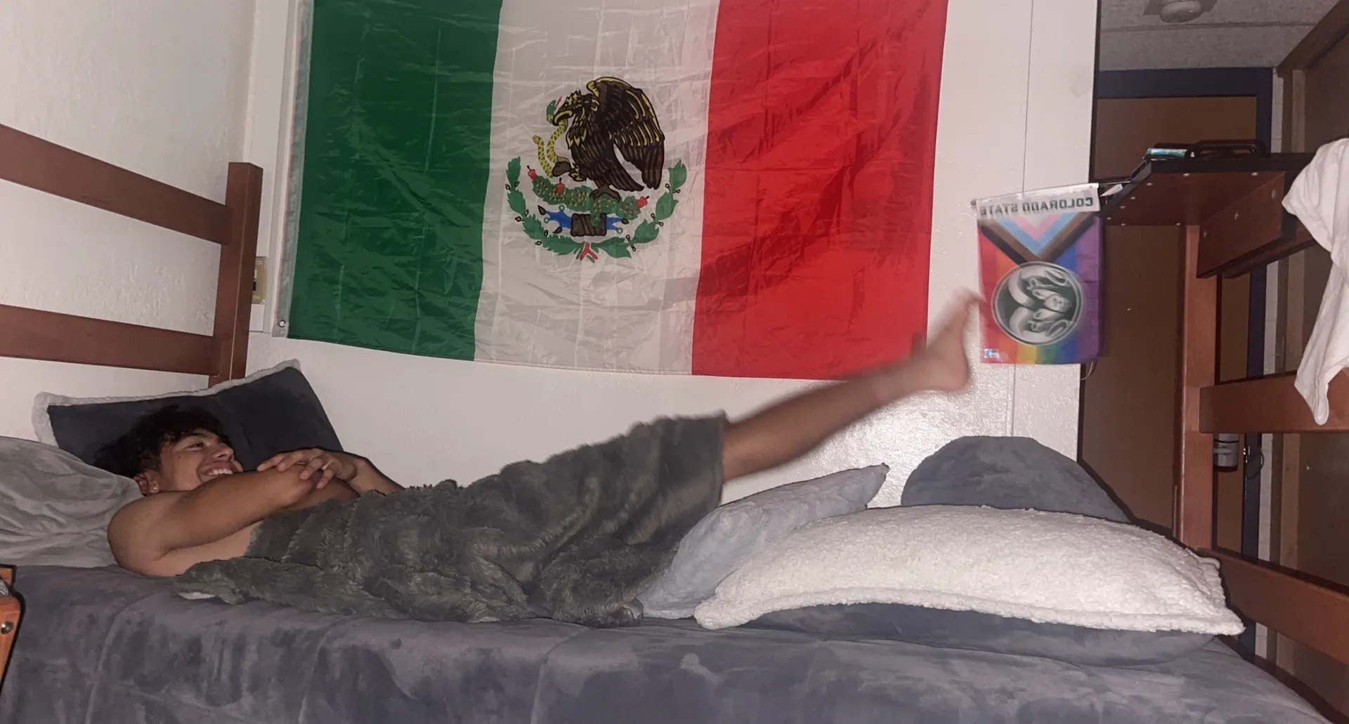 Yonabner OnlyFans header