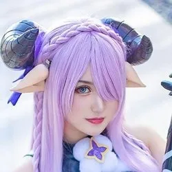 夏鸽鸽☞fantia写真販売中!!!