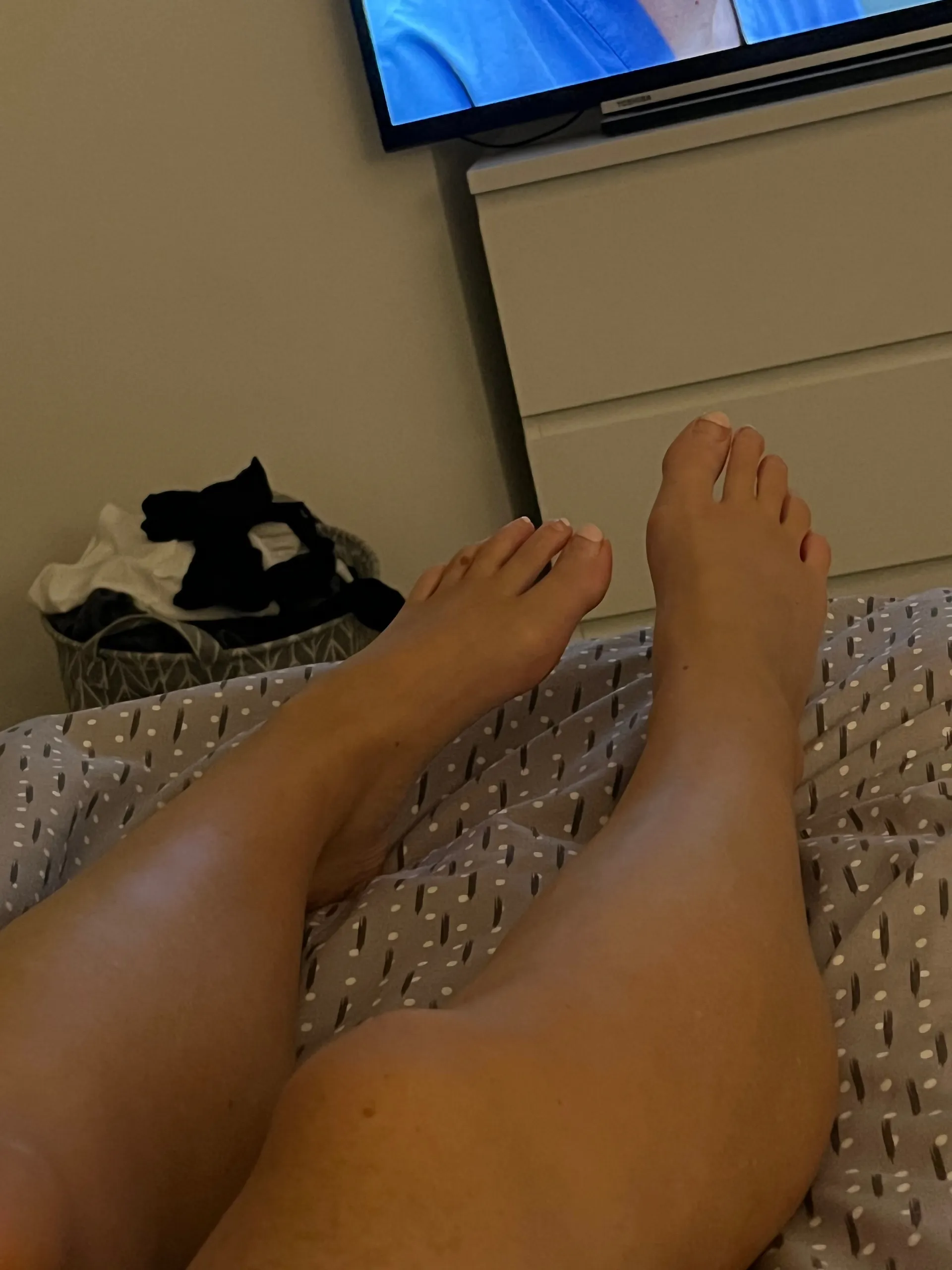 My toes are yours OnlyFans header