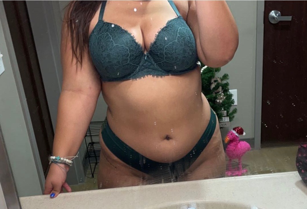 Aria OnlyFans header