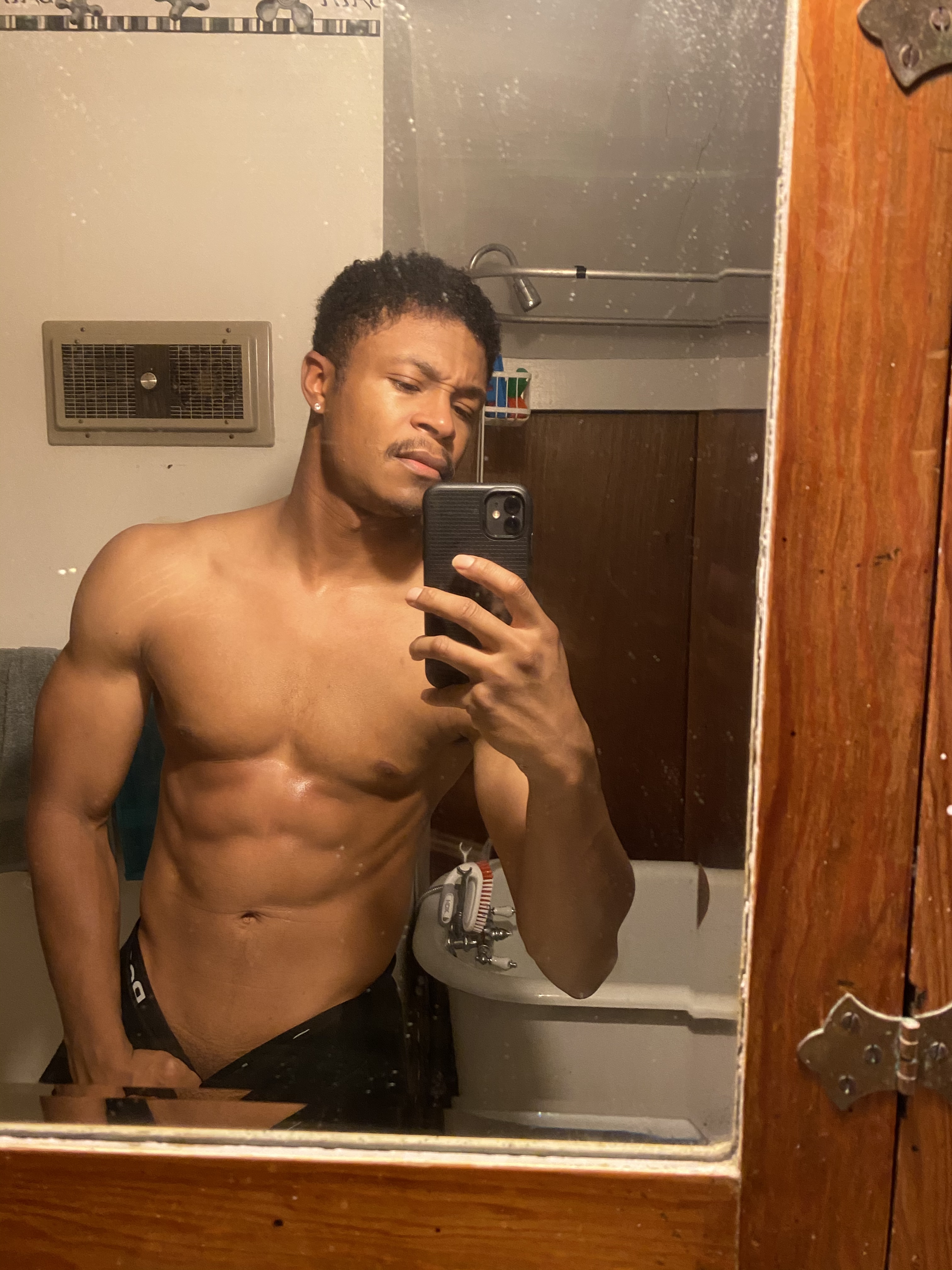YoungSin666 OnlyFans