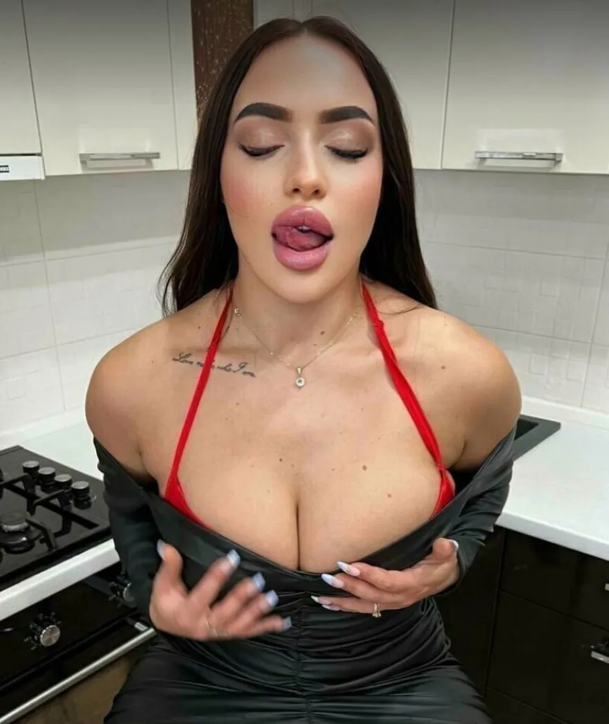 🍑Your dirty mommy 😈