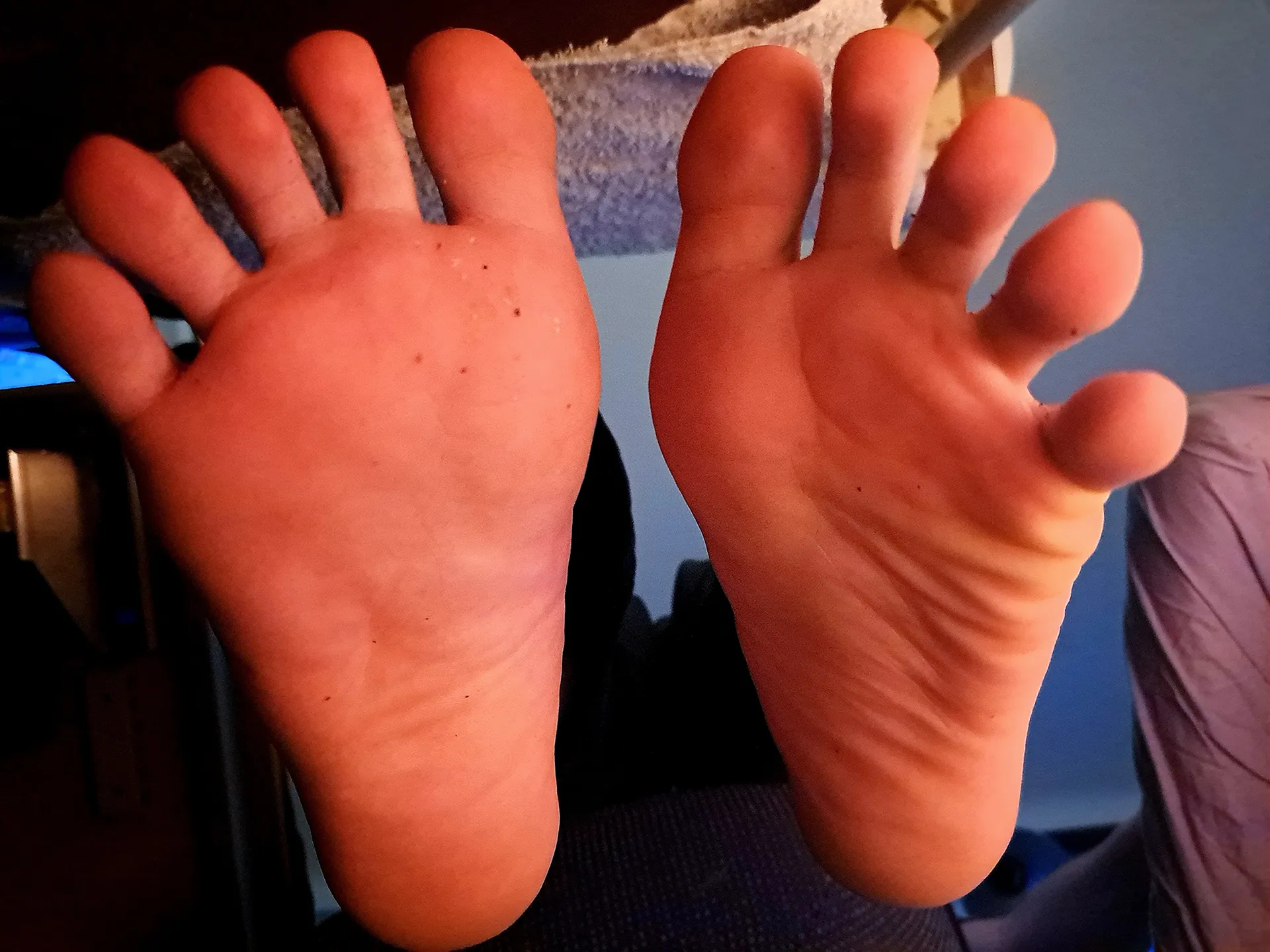 Your_masters_feet