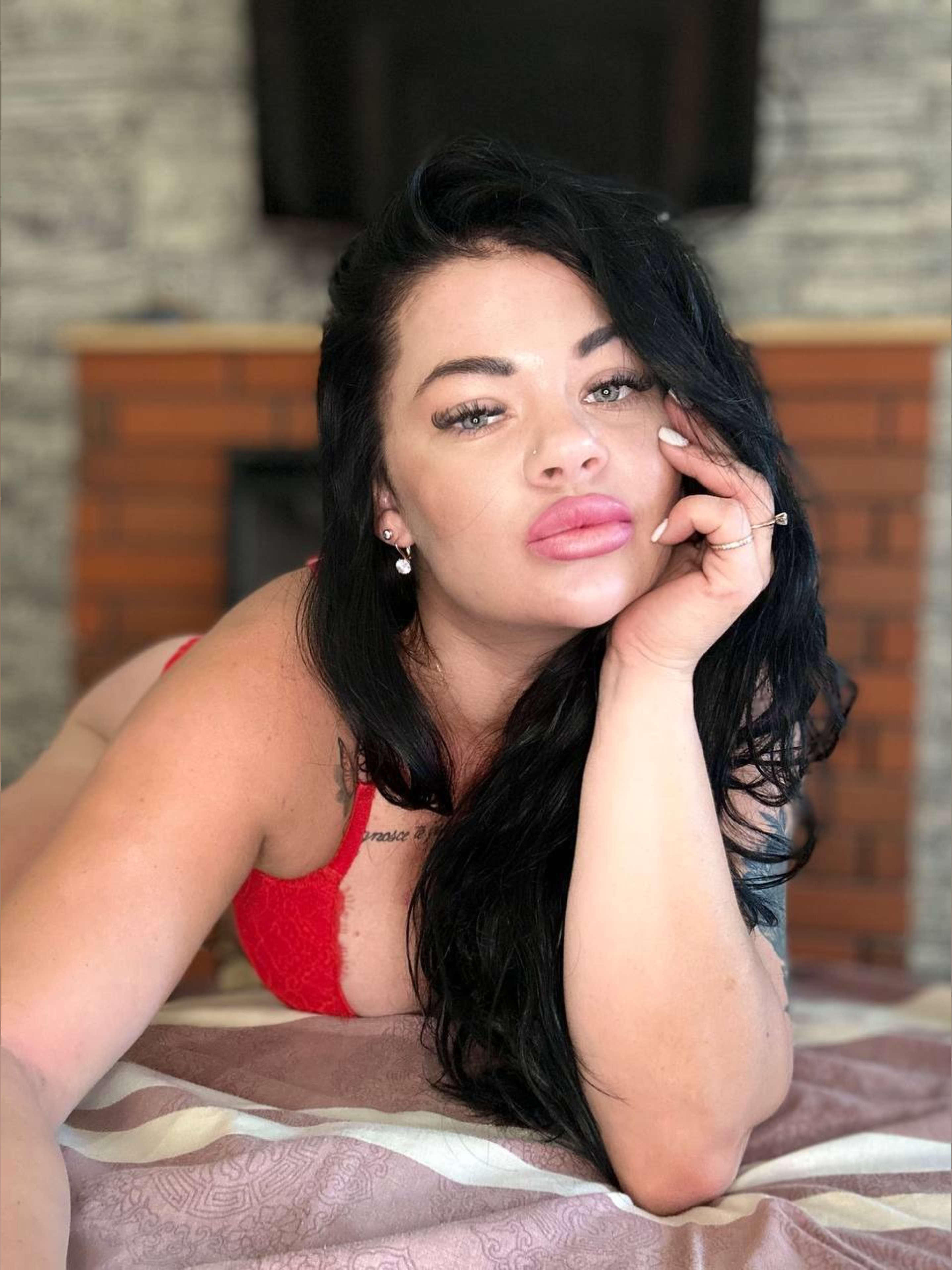 Monica 🔥 OnlyFans