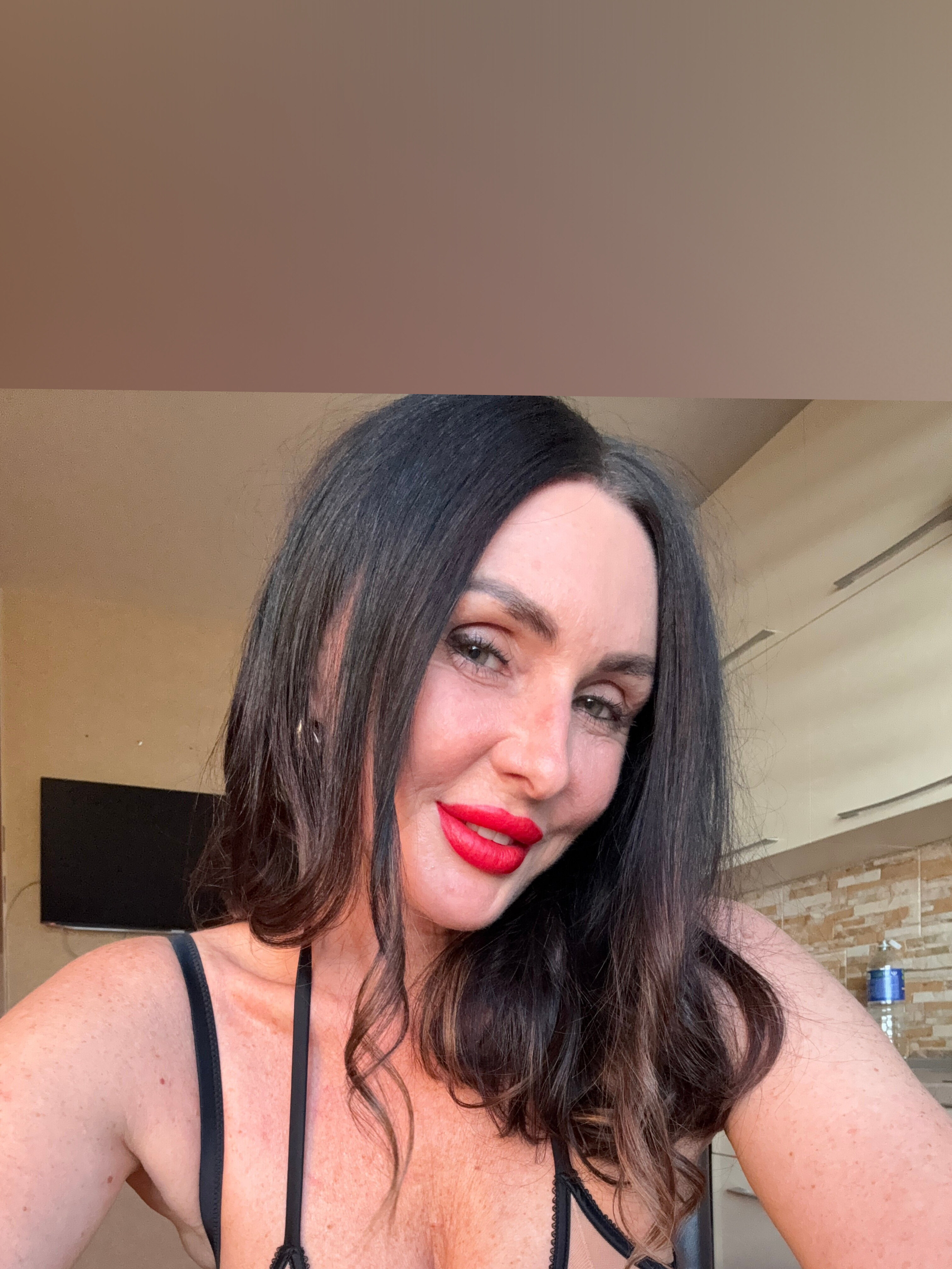 𝙔𝙤𝙪𝙧 𝙒𝙞𝙛𝙚 OnlyFans