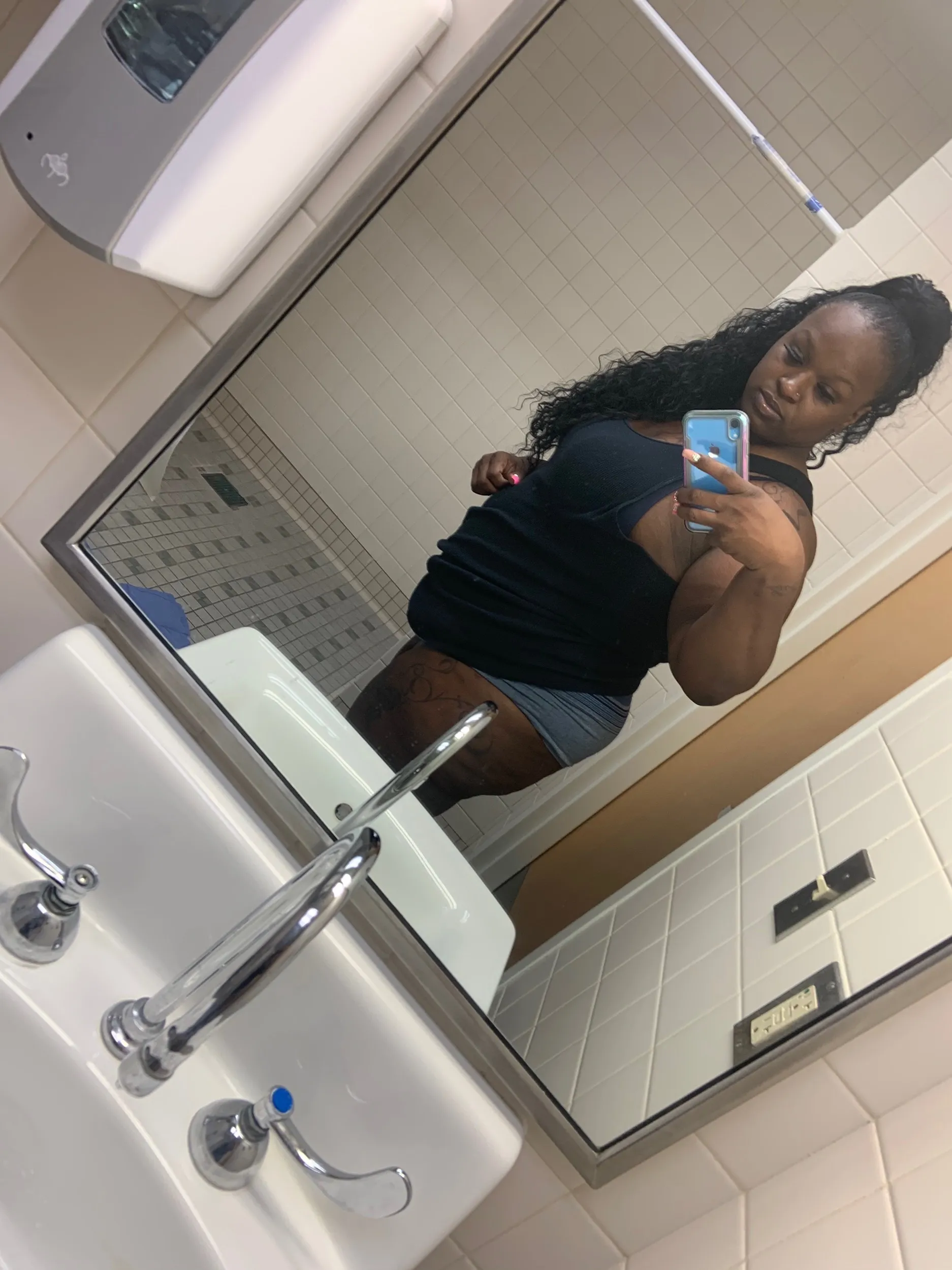 Selena jones OnlyFans header