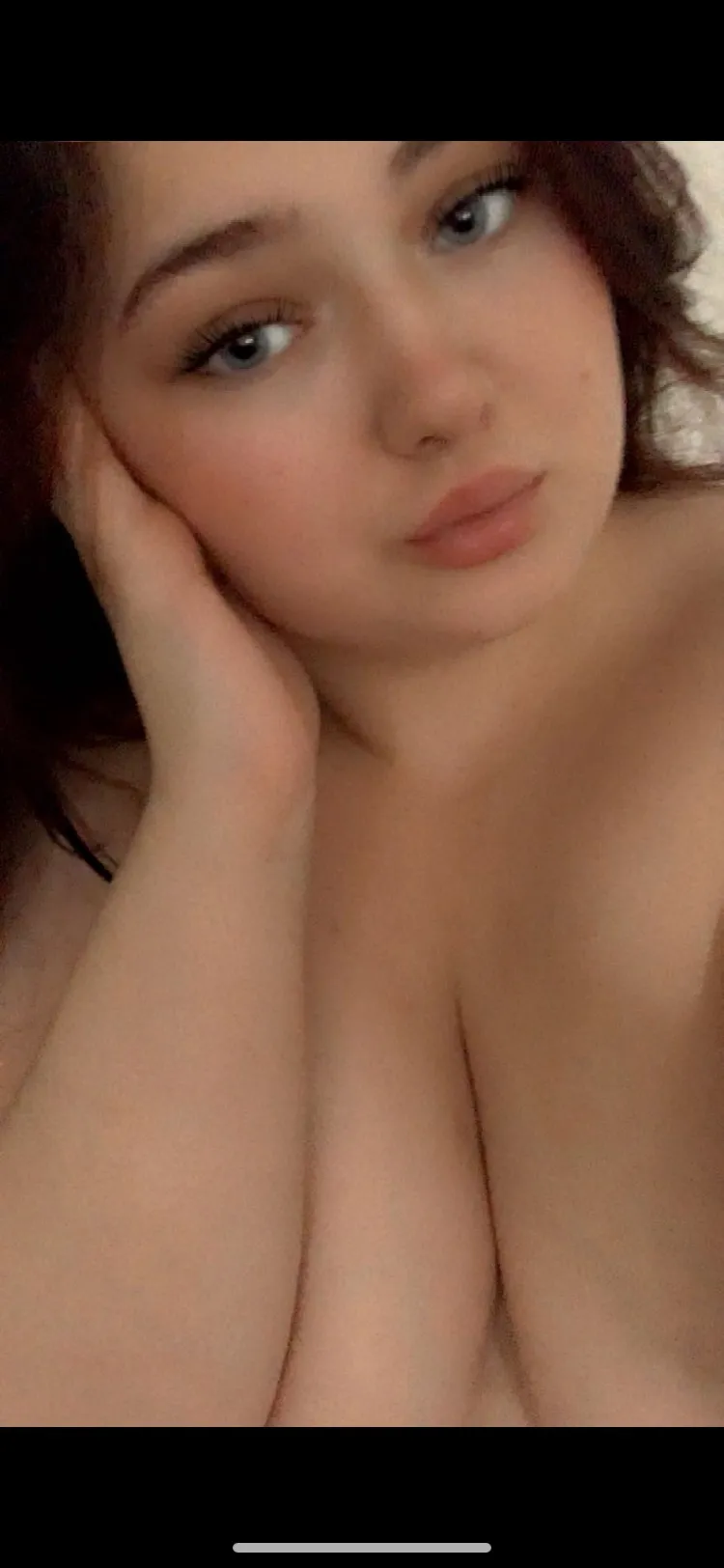 Bobbi 🍒🍑🫶🏼