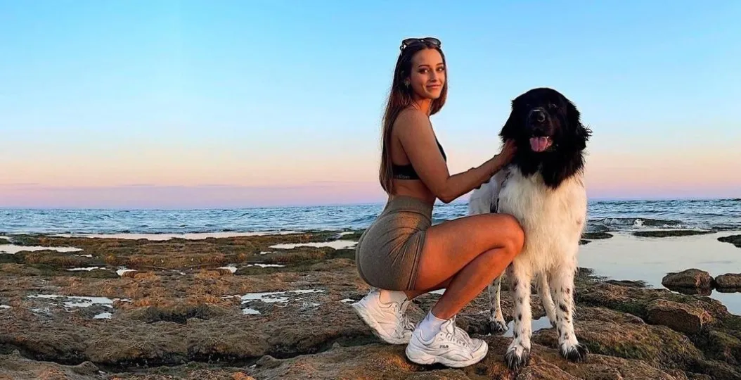 🟢 Mia 19 🍑 OnlyFans header