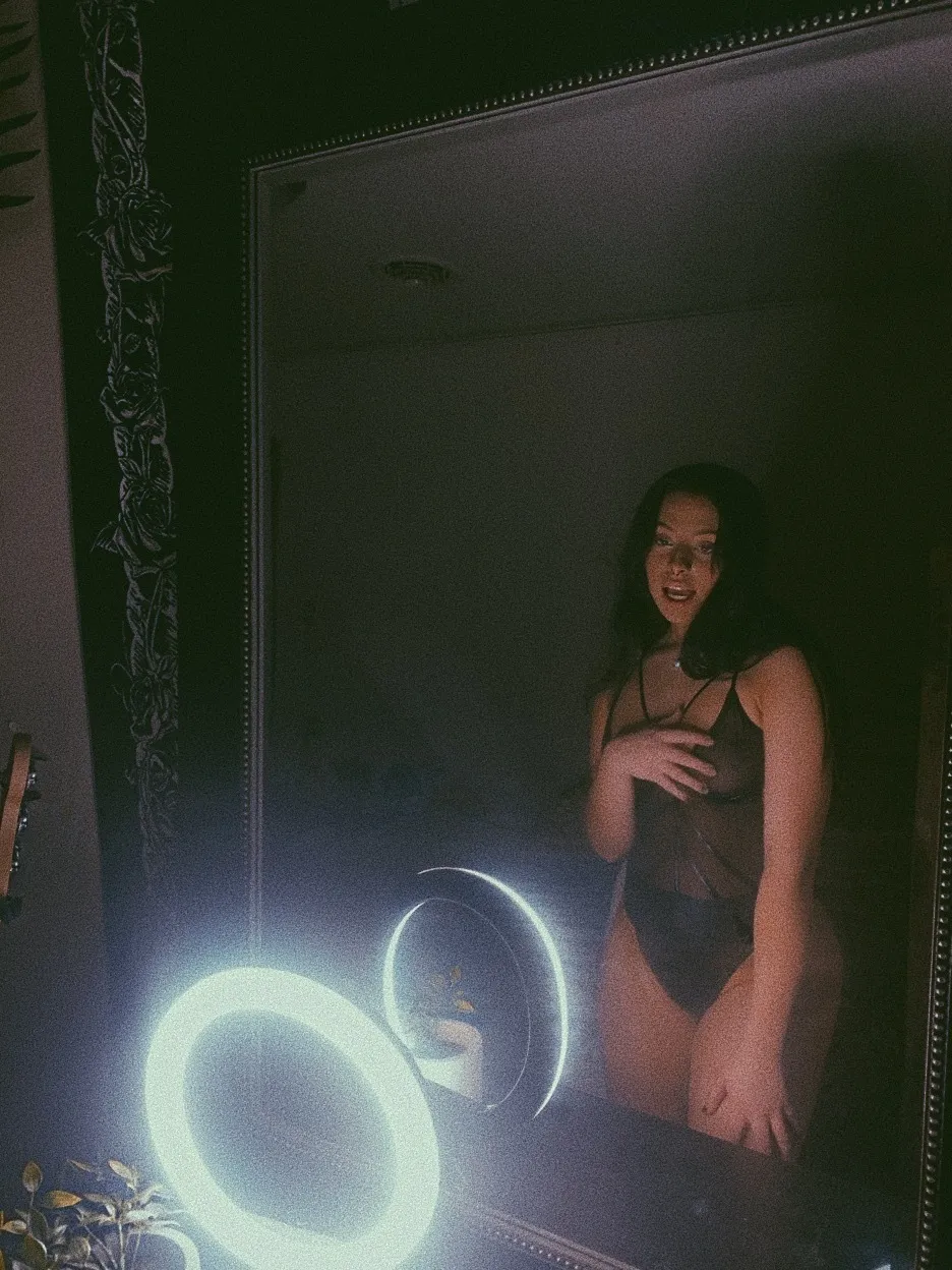 Lilly OnlyFans header