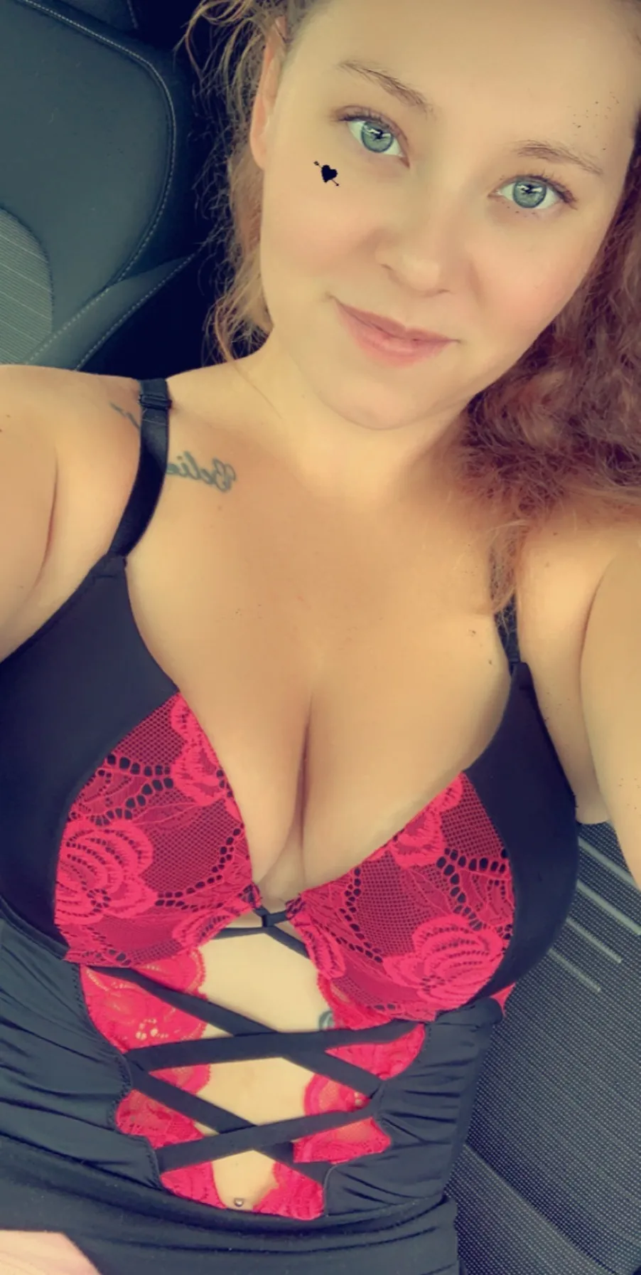 Karissa OnlyFans header