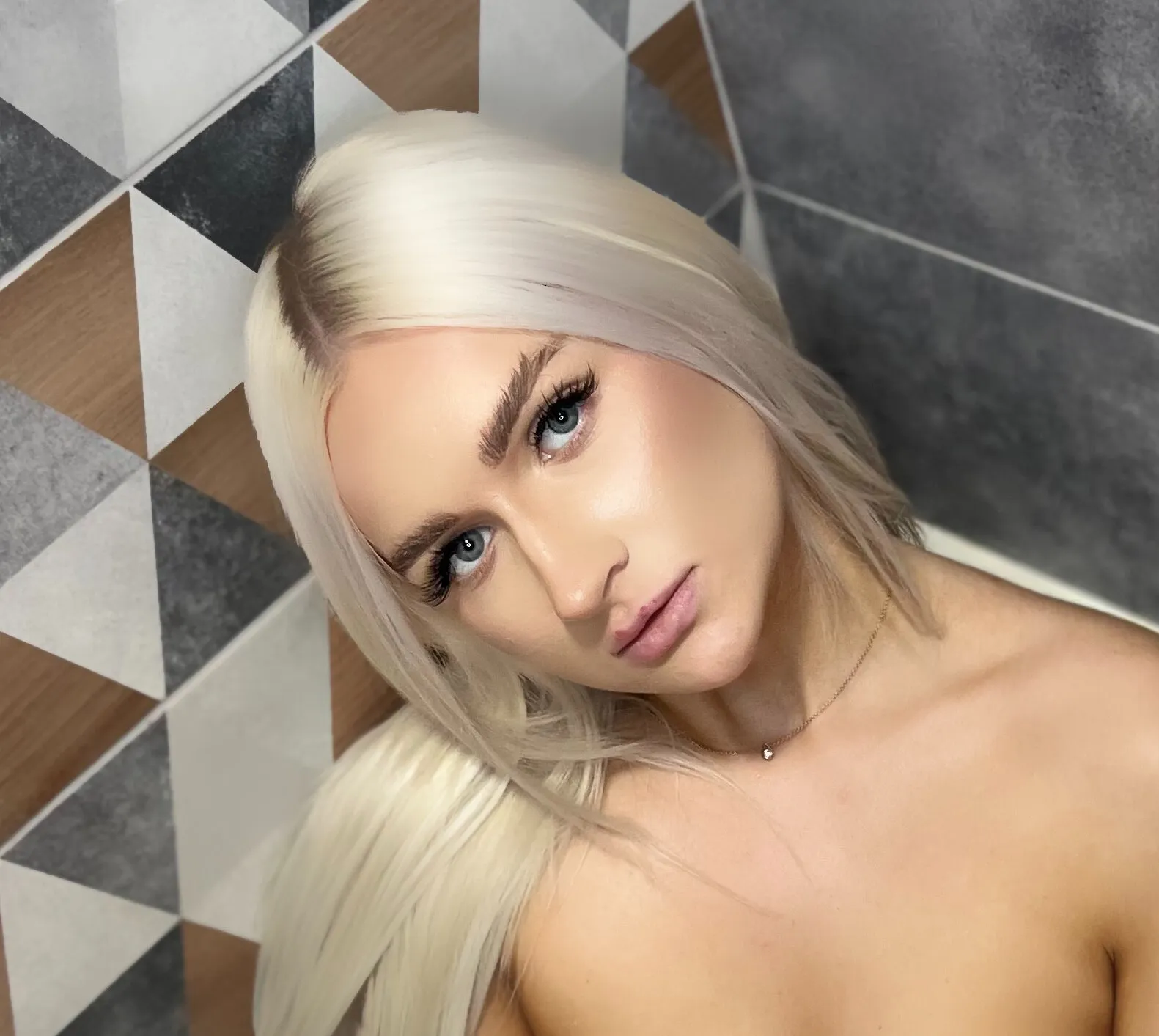 💎𝙼𝙾𝙻𝙻𝚈💎