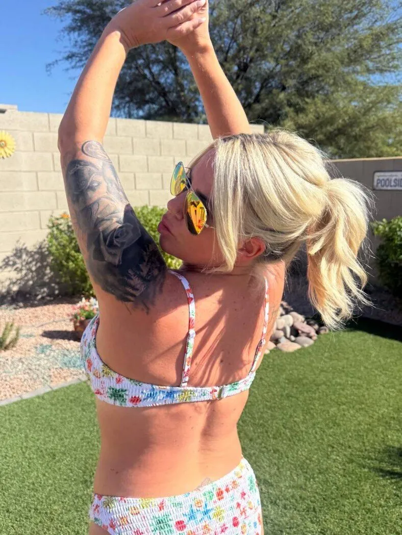 Nikki 🦷 Dental Hygienist Gone Wild