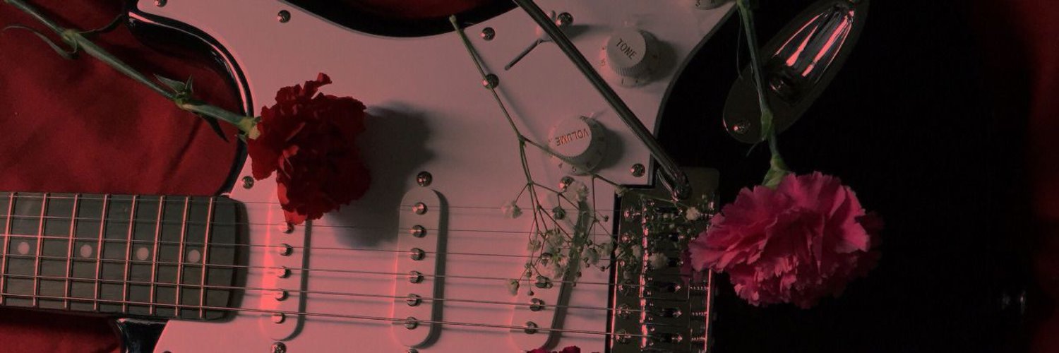 Yours Mary ♡ → Packs for sale OnlyFans header