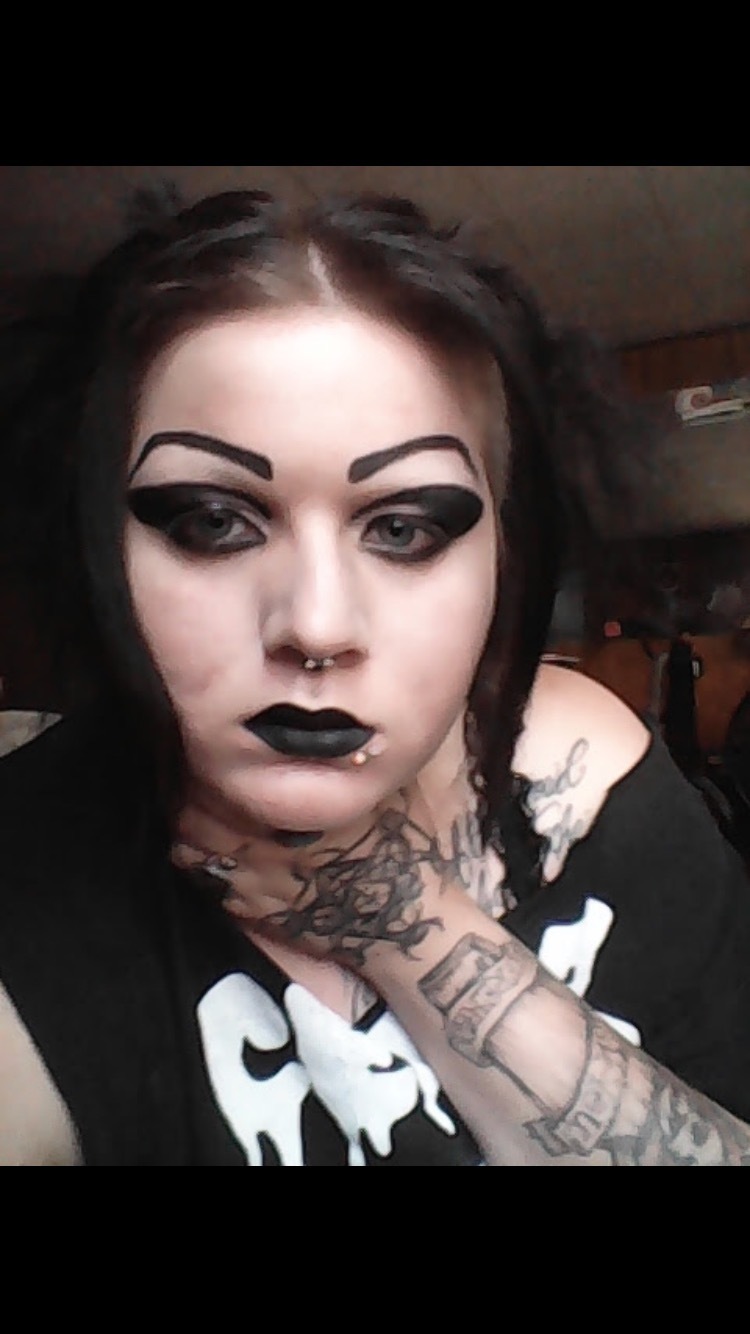 Yourthiccgothgirlfriend OnlyFans