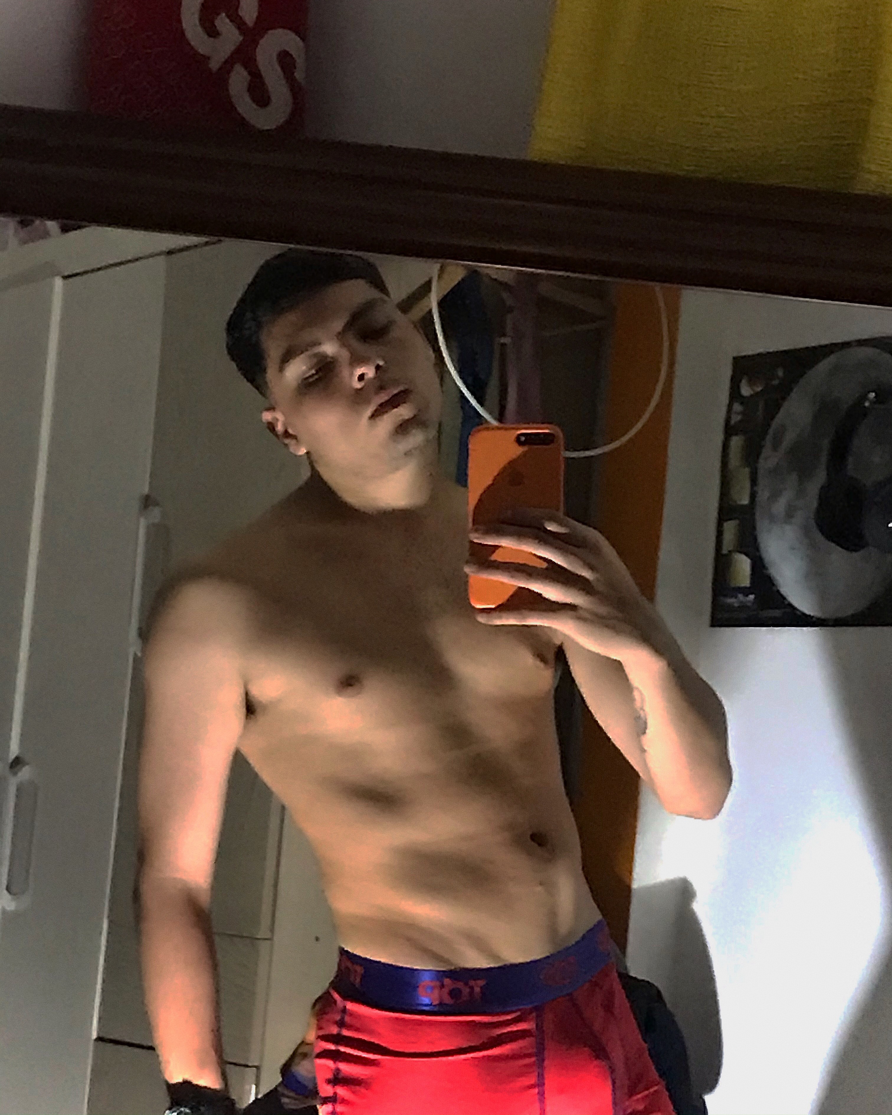 Yr_kingsman OnlyFans