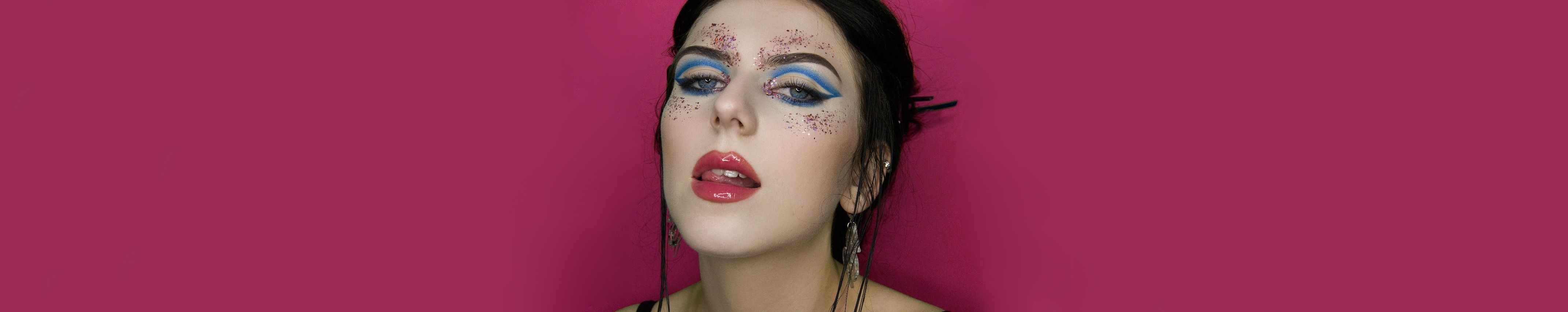 Julia OnlyFans header