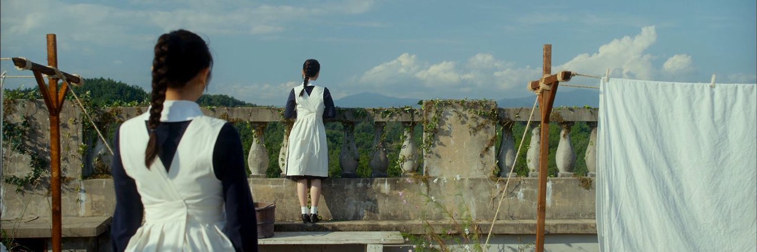 JUNI OnlyFans header