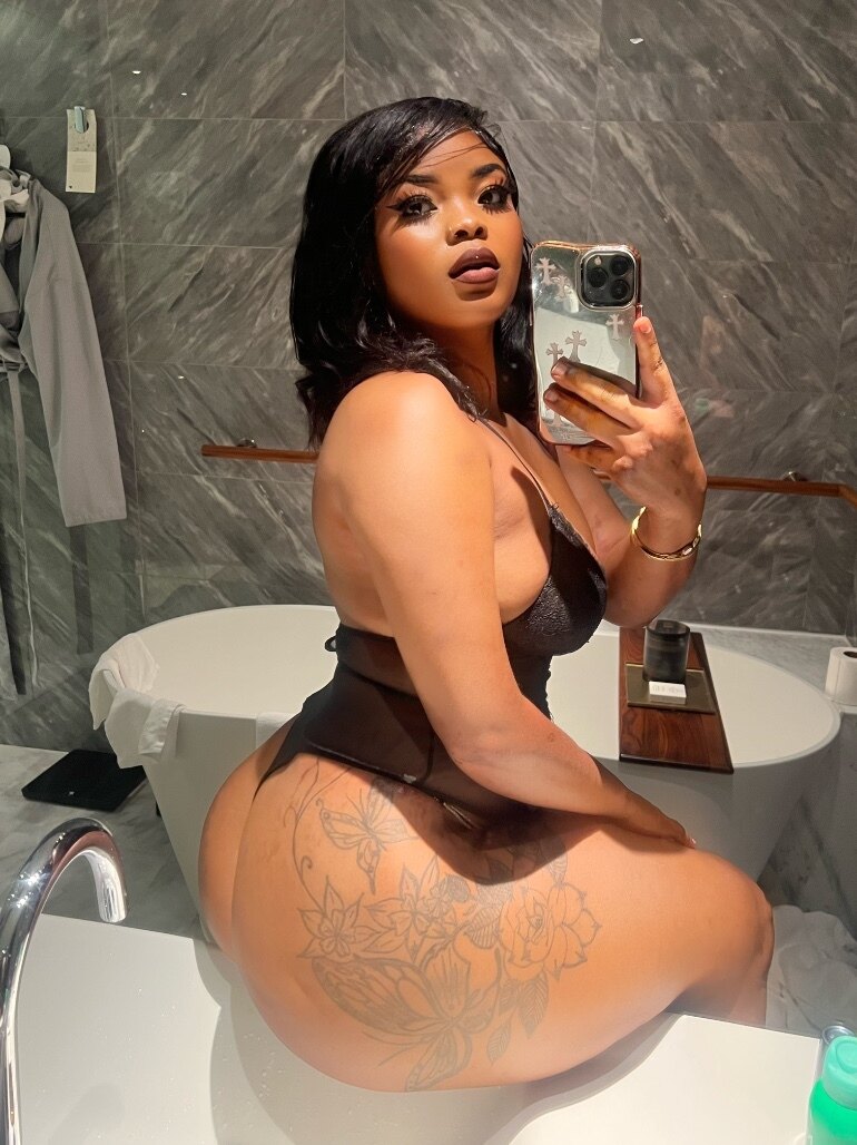 Yuki_eboness OnlyFans header