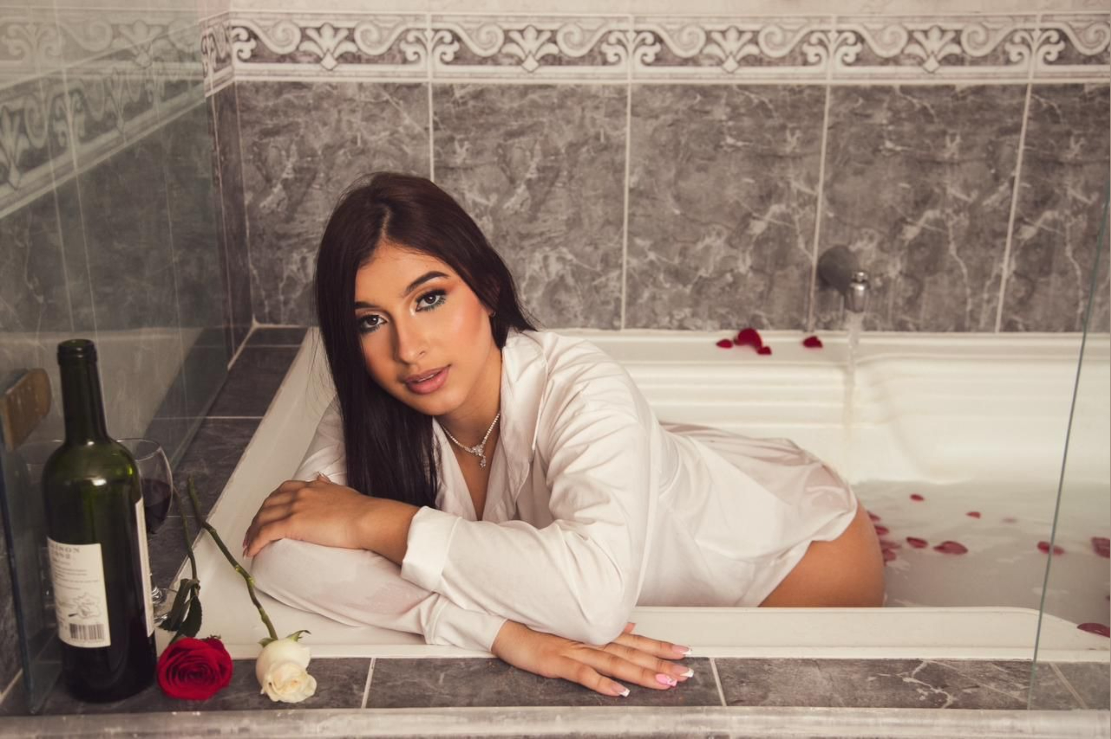 Yuli OnlyFans header