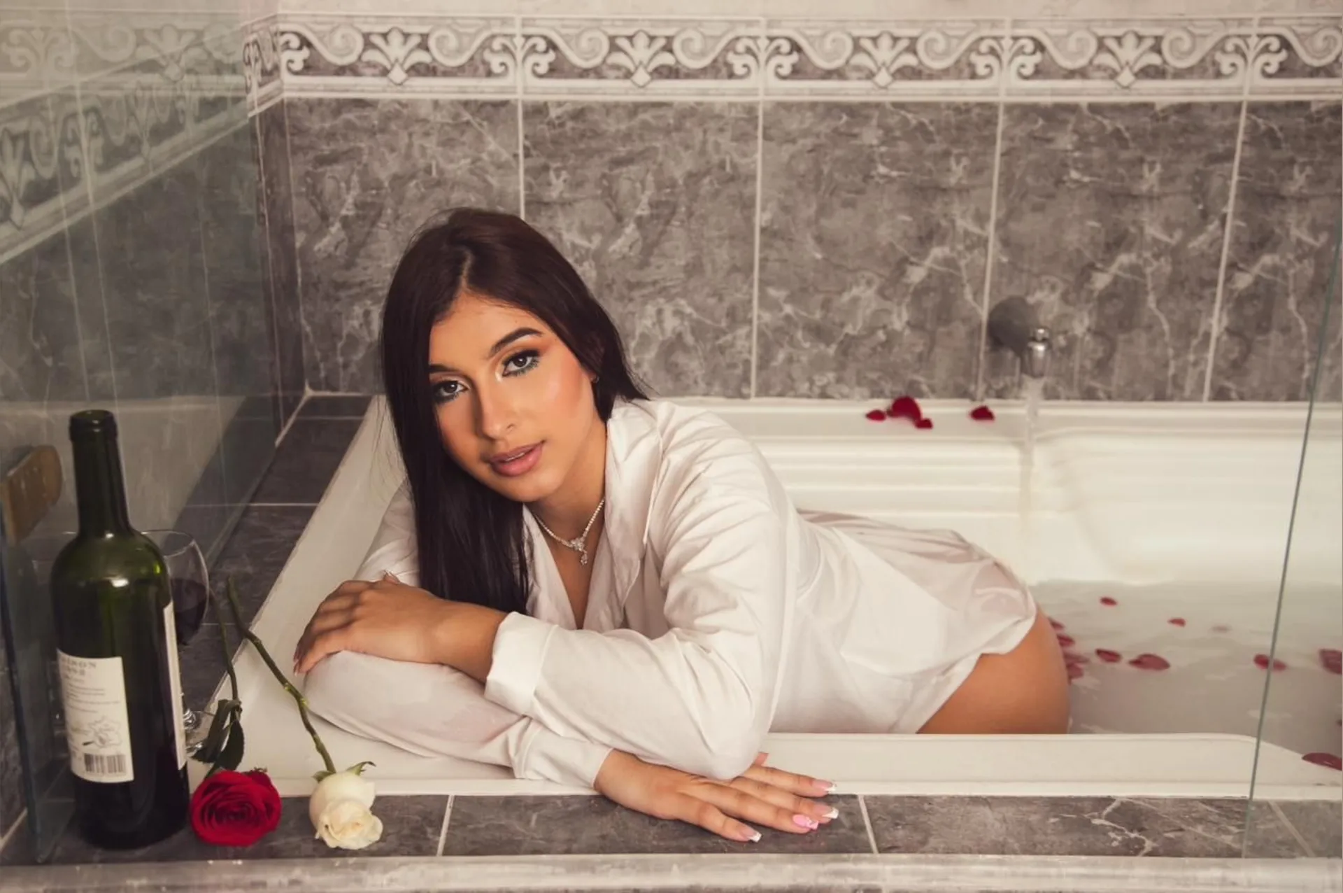 Yuli OnlyFans header
