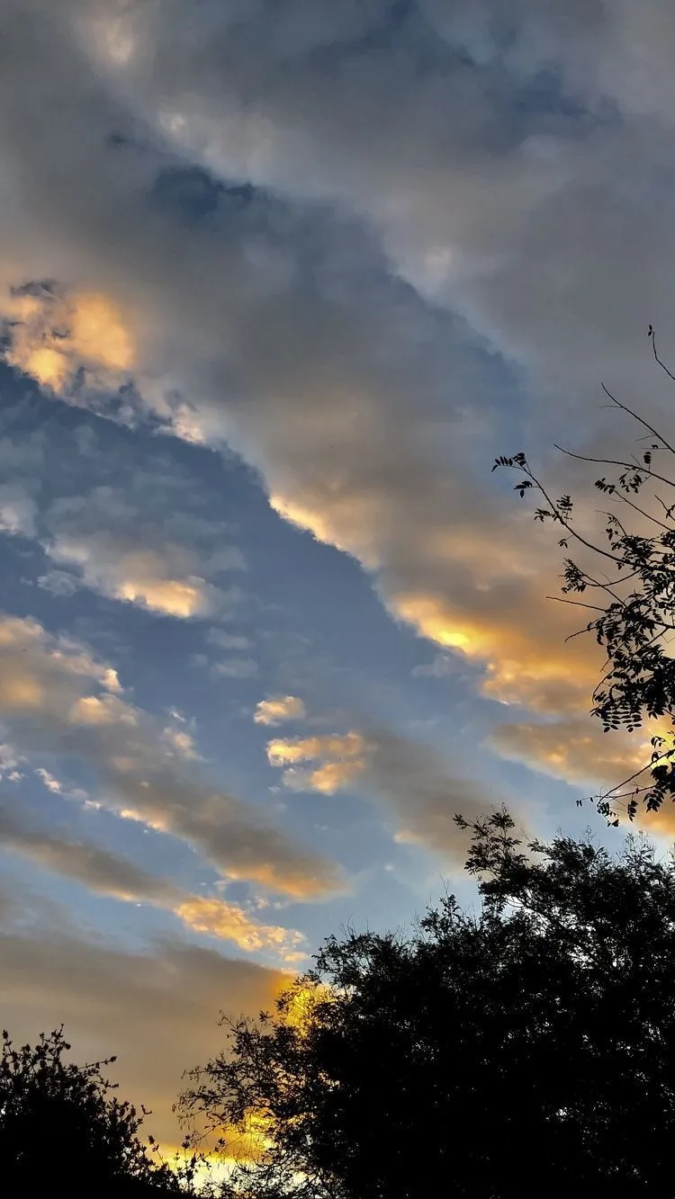 Karen Yumara OnlyFans header