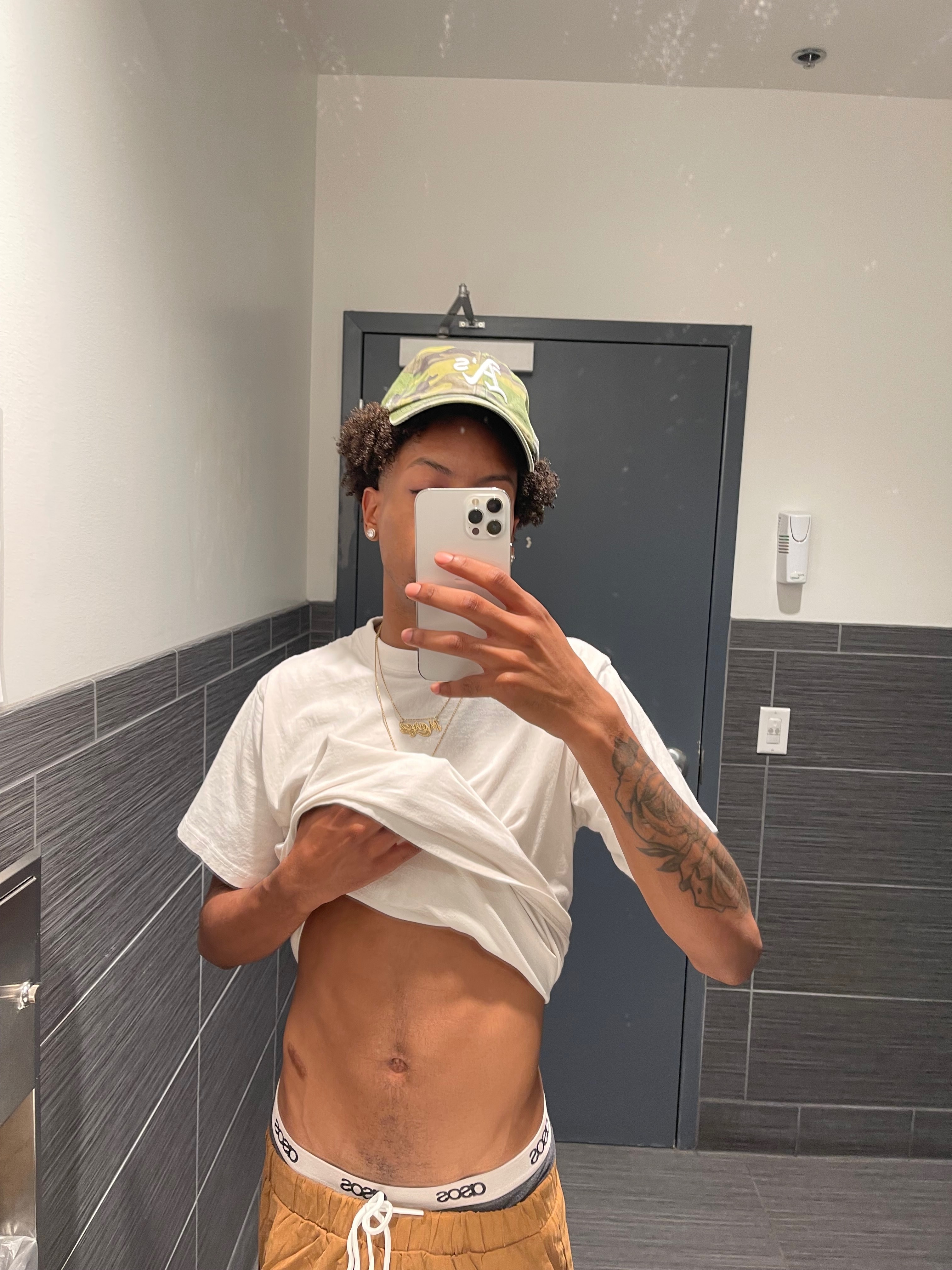 Yunggkng OnlyFans