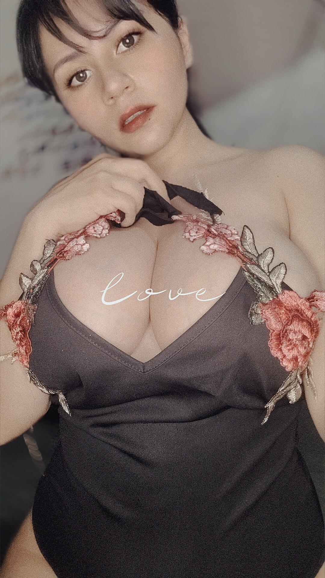 Yunna OnlyFans header