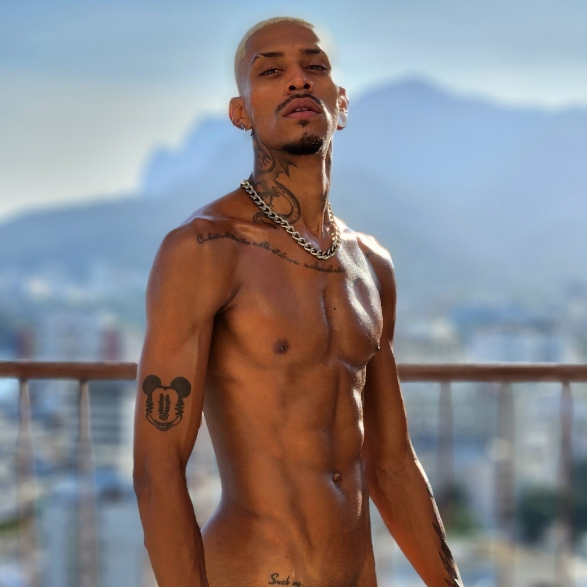 Yuri Oberon OnlyFans