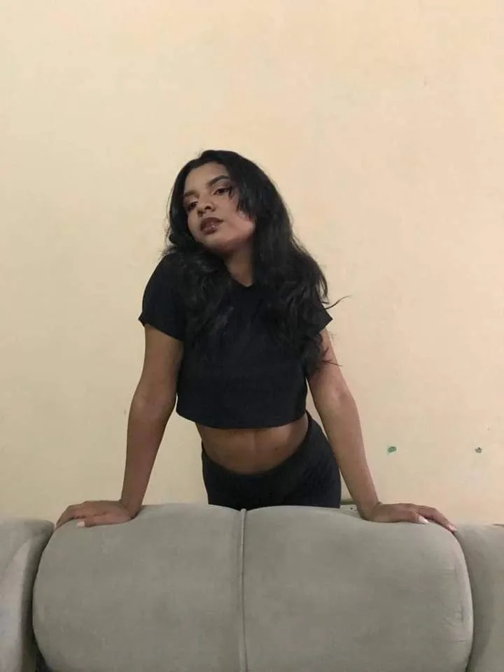 Yusneily OnlyFans header