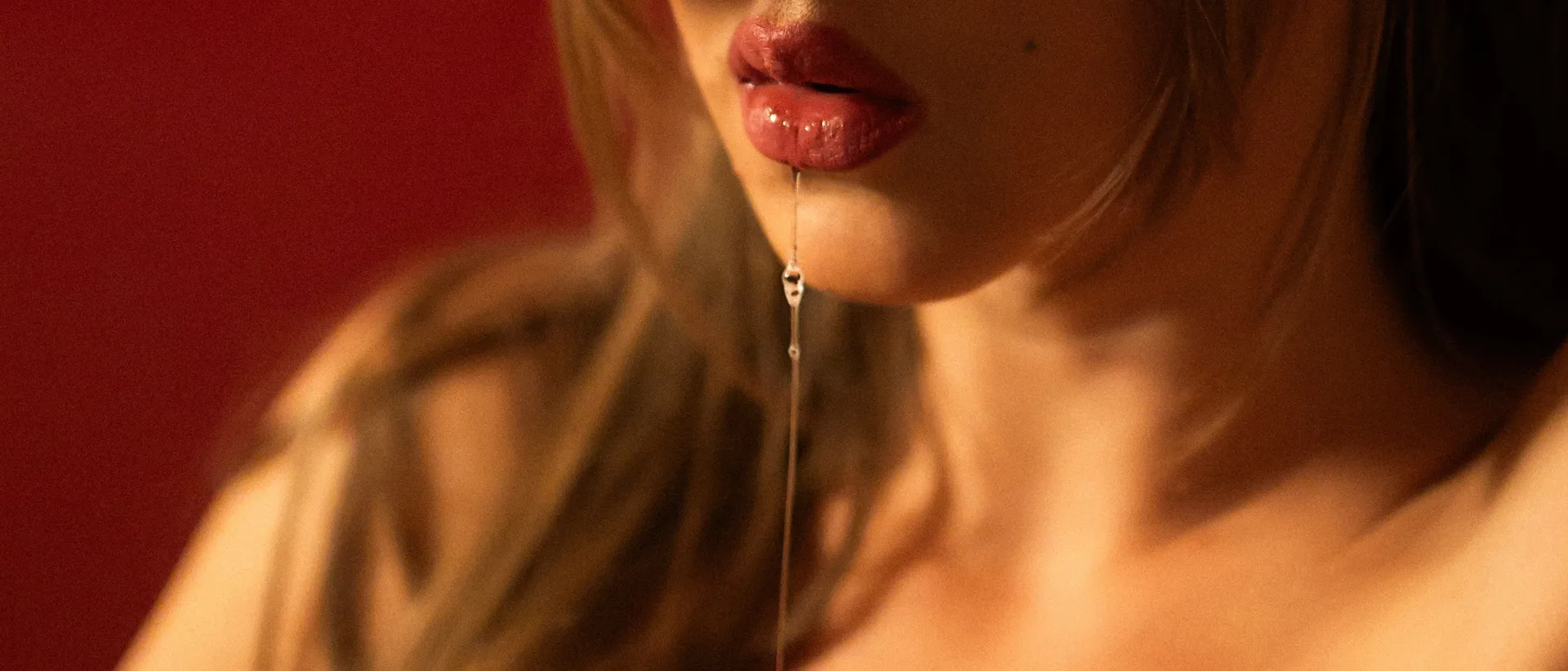 yvonneleitn OnlyFans header