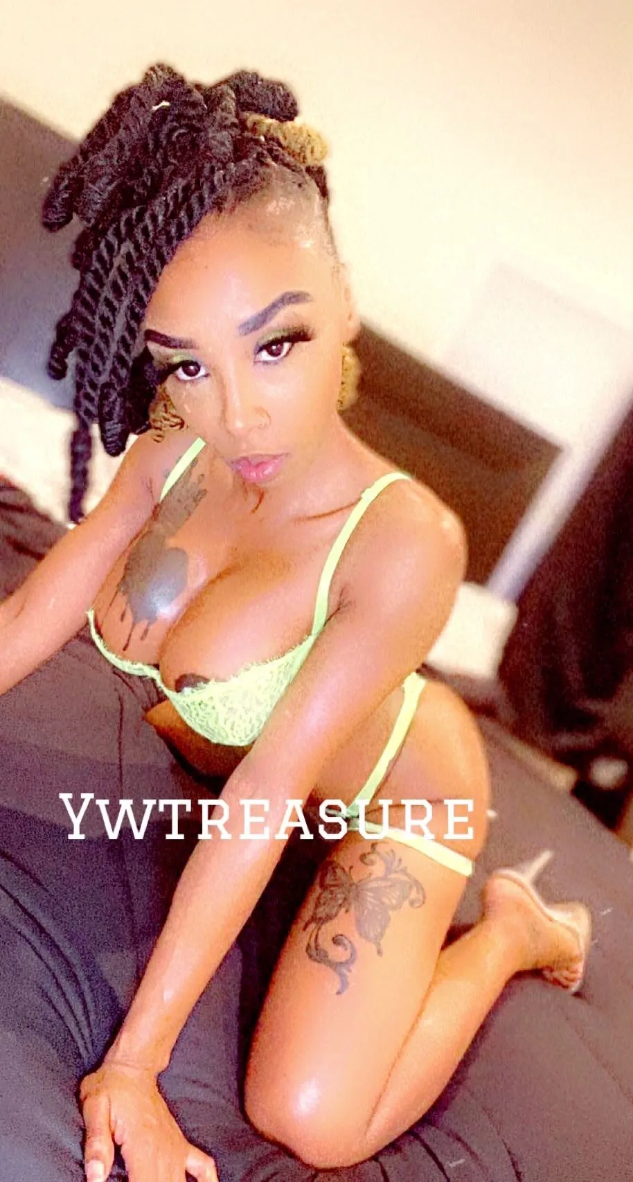 YwTreasure OnlyFans header