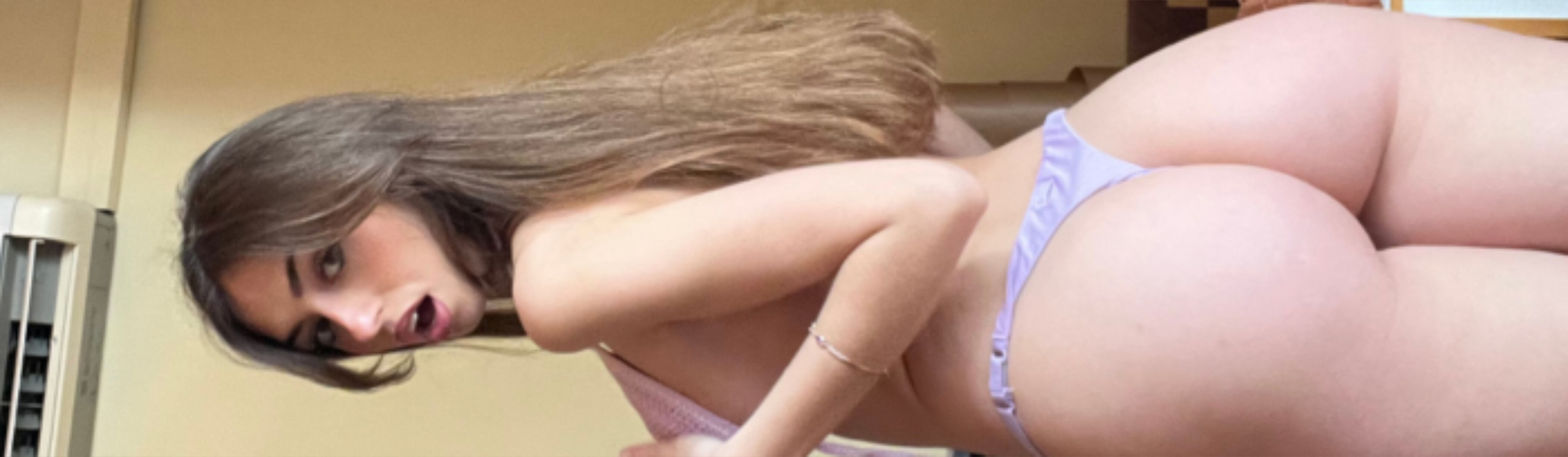 Zoey OnlyFans header